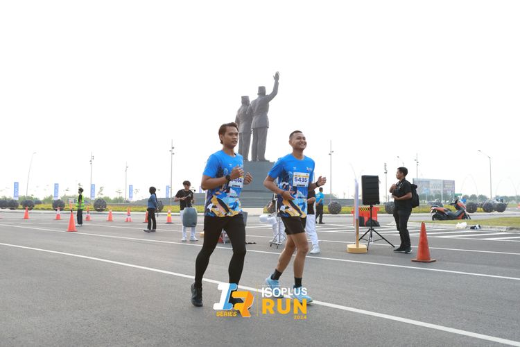Race photo from ISOPlus Run 2024 Jakarta