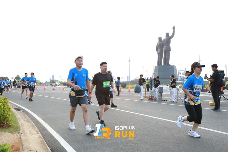 Race photo from ISOPlus Run 2024 Jakarta
