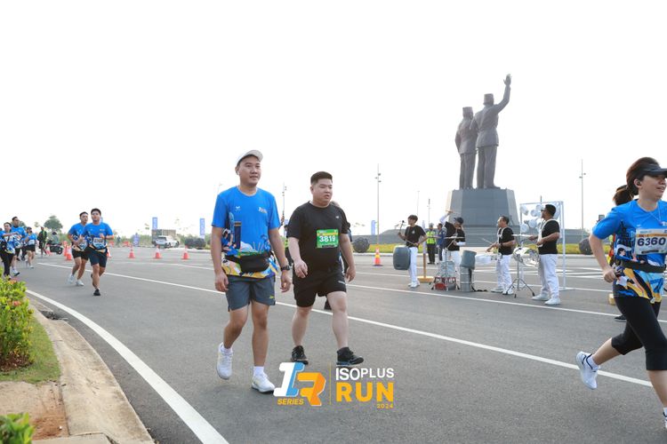 Race photo from ISOPlus Run 2024 Jakarta