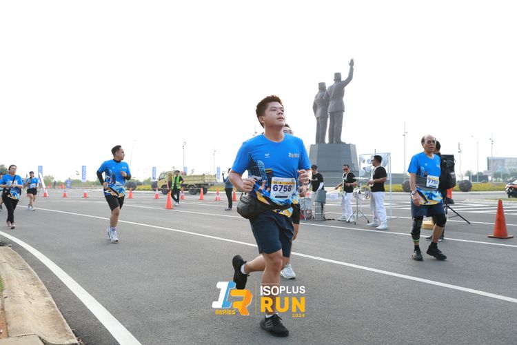 Race photo from ISOPlus Run 2024 Jakarta