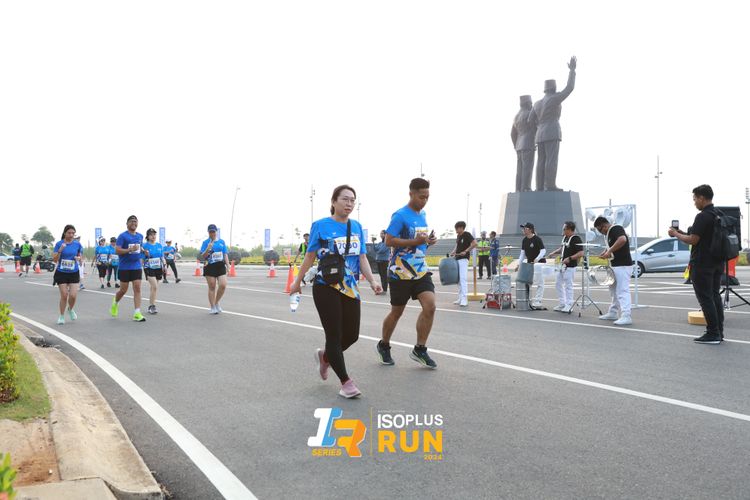 Race photo from ISOPlus Run 2024 Jakarta