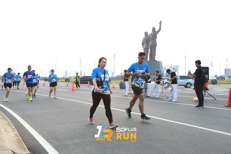 Race photo from ISOPlus Run 2024 Jakarta