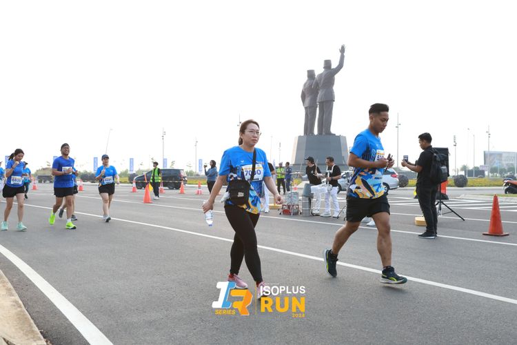 Race photo from ISOPlus Run 2024 Jakarta