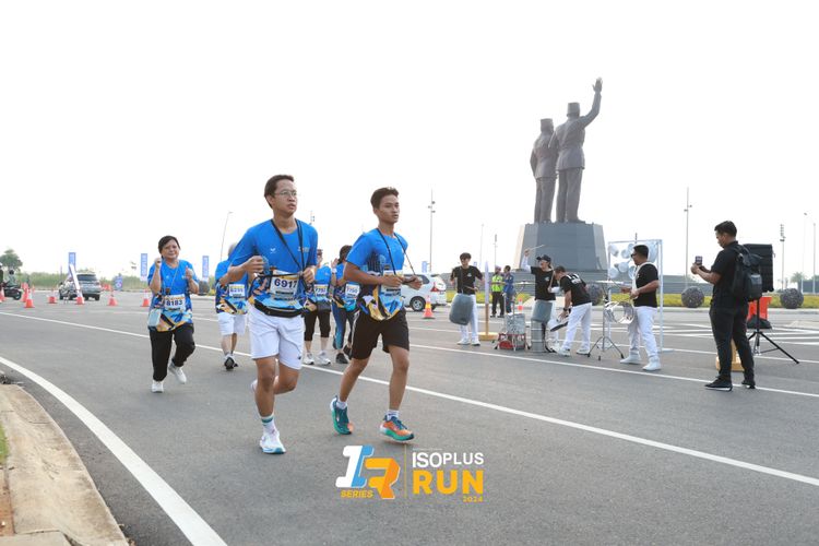 Race photo from ISOPlus Run 2024 Jakarta
