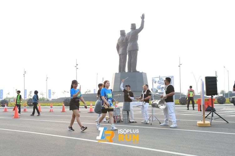 Race photo from ISOPlus Run 2024 Jakarta