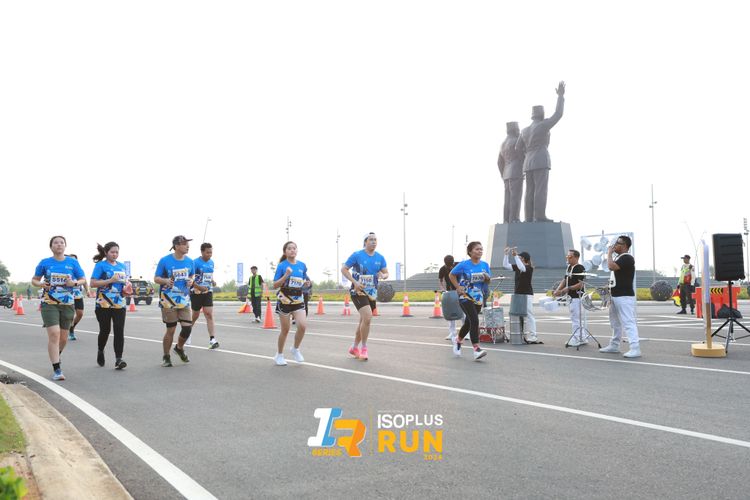 Race photo from ISOPlus Run 2024 Jakarta