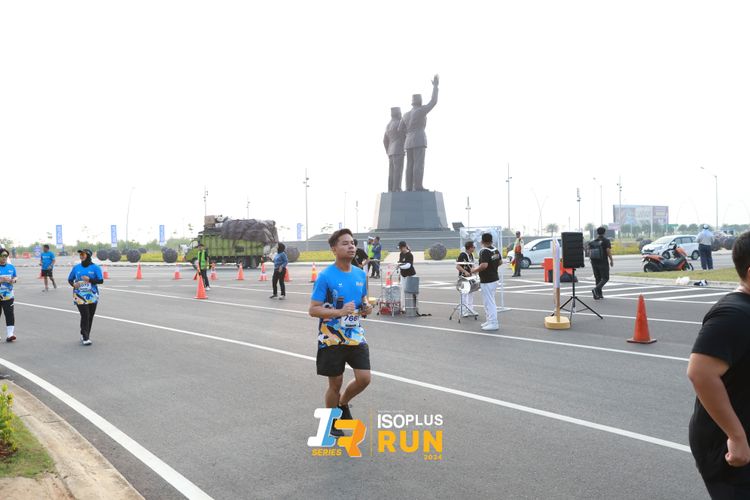 Race photo from ISOPlus Run 2024 Jakarta