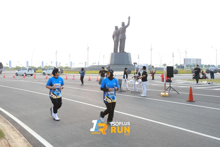 Race photo from ISOPlus Run 2024 Jakarta