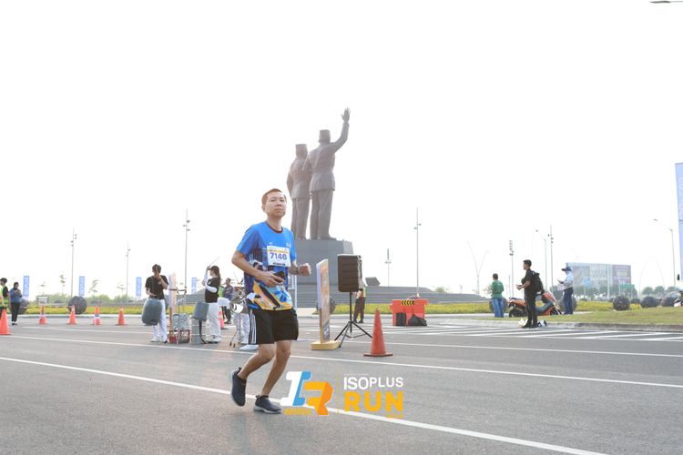 Race photo from ISOPlus Run 2024 Jakarta