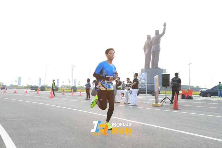 Race photo from ISOPlus Run 2024 Jakarta