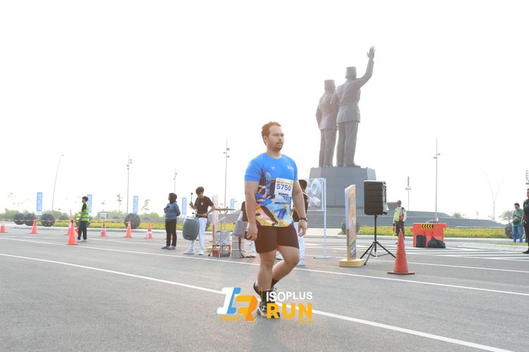 Race photo from ISOPlus Run 2024 Jakarta