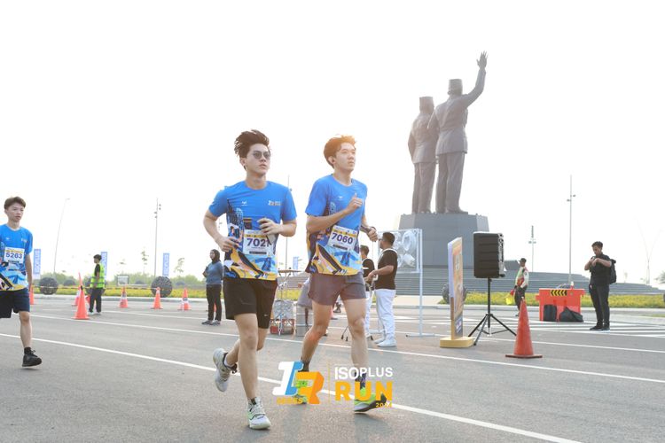 Race photo from ISOPlus Run 2024 Jakarta