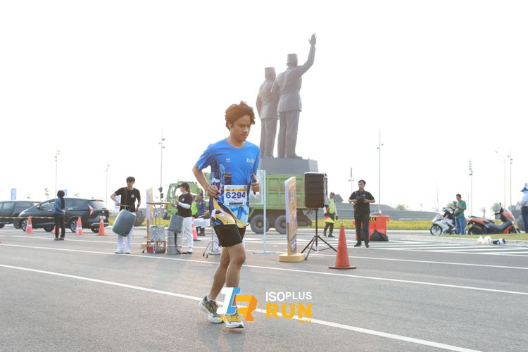 Race photo from ISOPlus Run 2024 Jakarta