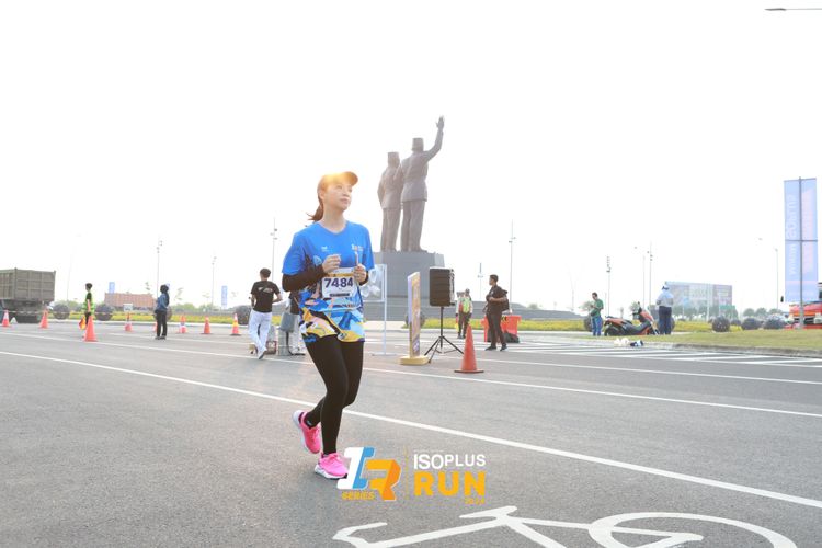 Race photo from ISOPlus Run 2024 Jakarta