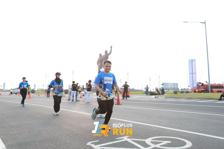 Race photo from ISOPlus Run 2024 Jakarta