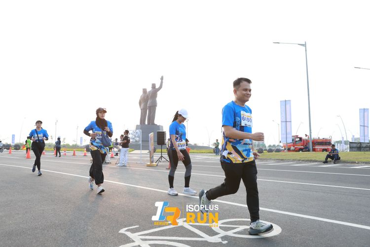 Race photo from ISOPlus Run 2024 Jakarta