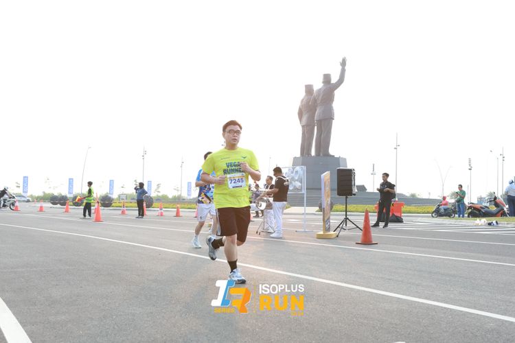 Race photo from ISOPlus Run 2024 Jakarta