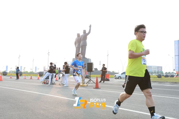 Race photo from ISOPlus Run 2024 Jakarta