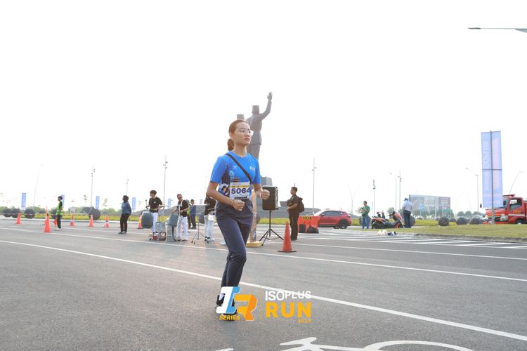 Race photo from ISOPlus Run 2024 Jakarta