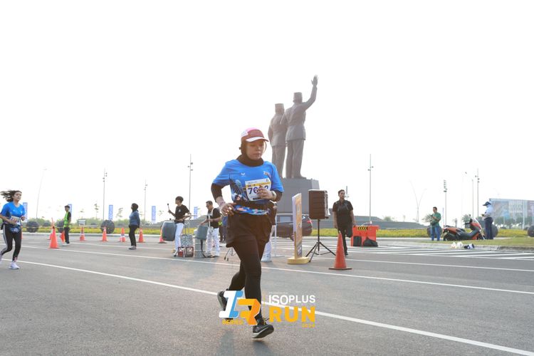 Race photo from ISOPlus Run 2024 Jakarta