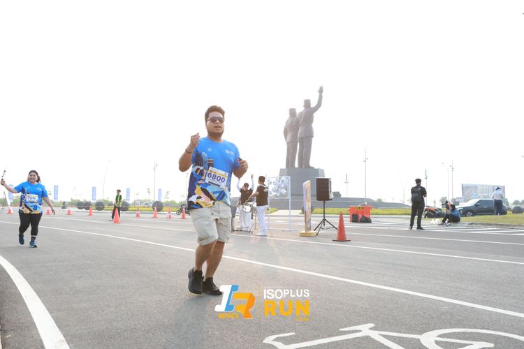 Race photo from ISOPlus Run 2024 Jakarta