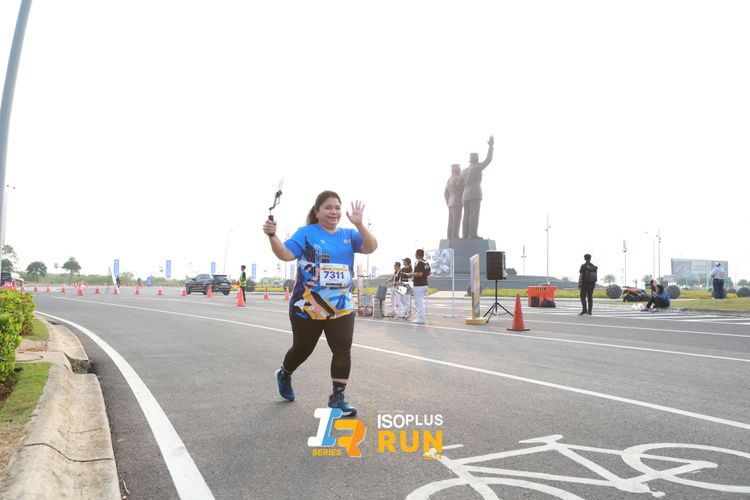 Race photo from ISOPlus Run 2024 Jakarta
