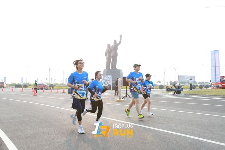 Race photo from ISOPlus Run 2024 Jakarta