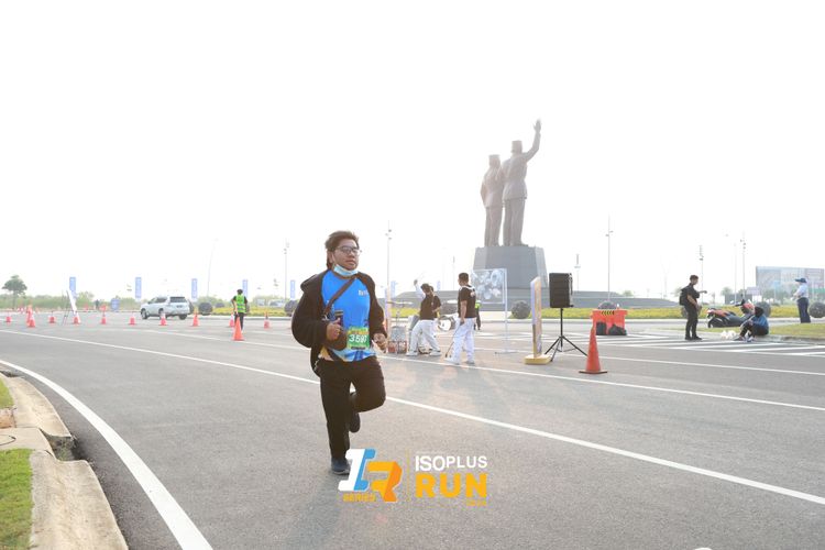 Race photo from ISOPlus Run 2024 Jakarta