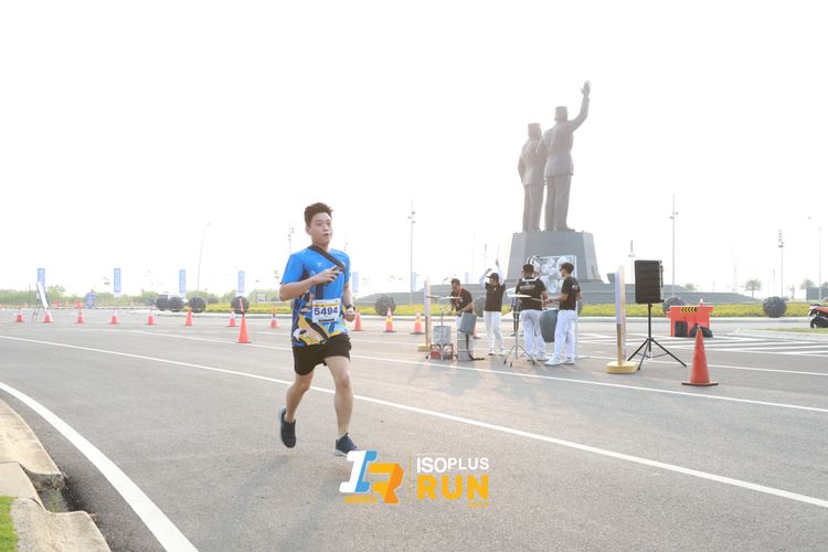 Race photo from ISOPlus Run 2024 Jakarta