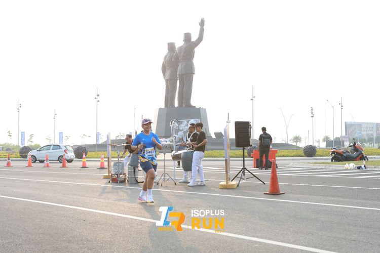 Race photo from ISOPlus Run 2024 Jakarta