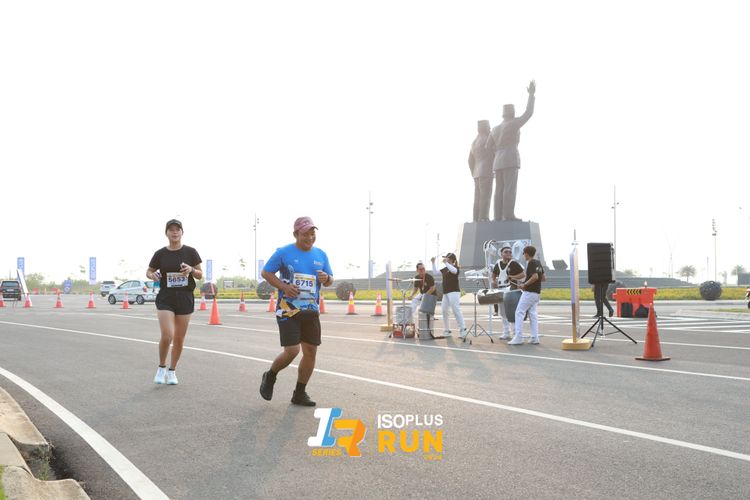 Race photo from ISOPlus Run 2024 Jakarta