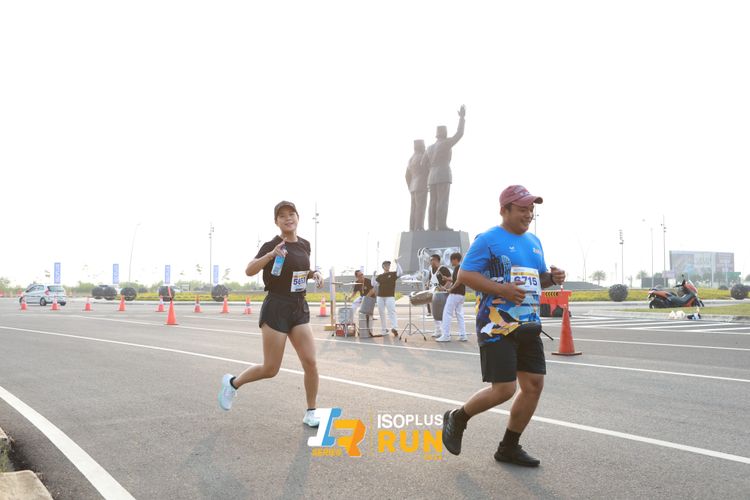 Race photo from ISOPlus Run 2024 Jakarta