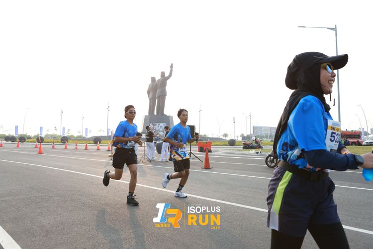 Race photo from ISOPlus Run 2024 Jakarta