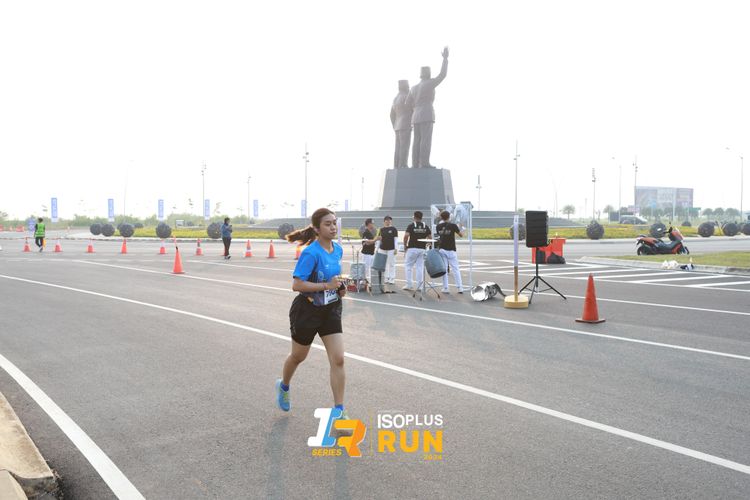 Race photo from ISOPlus Run 2024 Jakarta