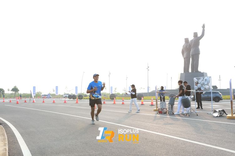 Race photo from ISOPlus Run 2024 Jakarta