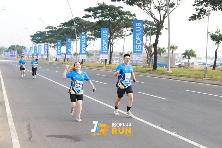Race photo from ISOPlus Run 2024 Jakarta