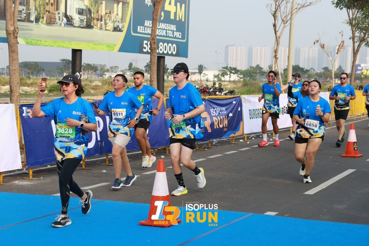 Race photo from ISOPlus Run 2024 Jakarta