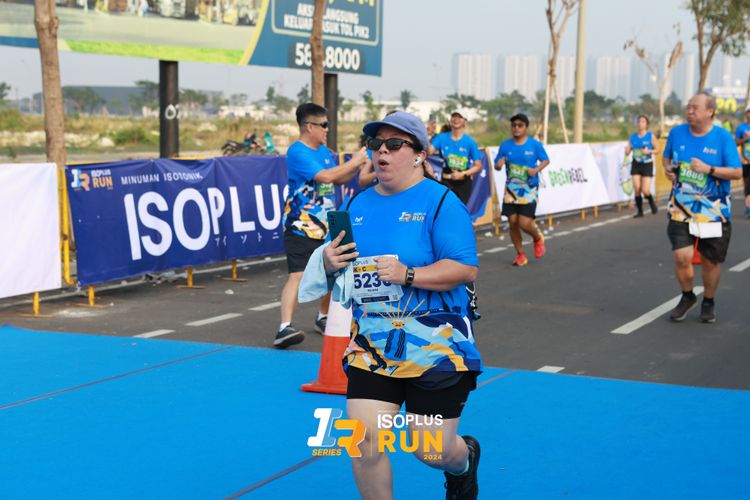 Race photo from ISOPlus Run 2024 Jakarta