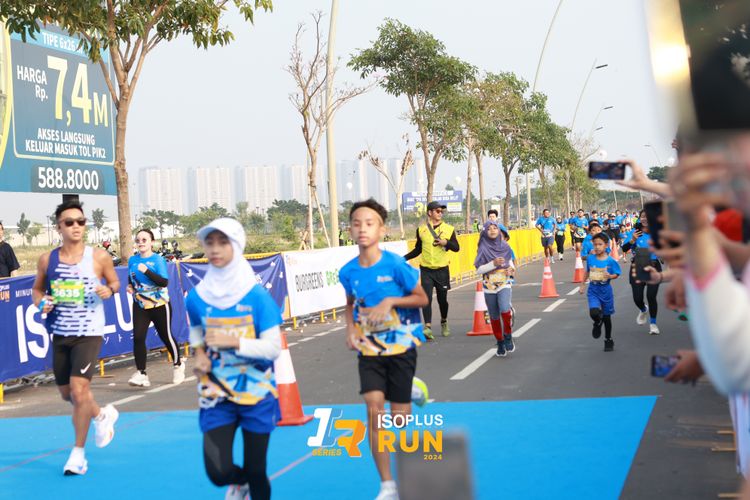Race photo from ISOPlus Run 2024 Jakarta