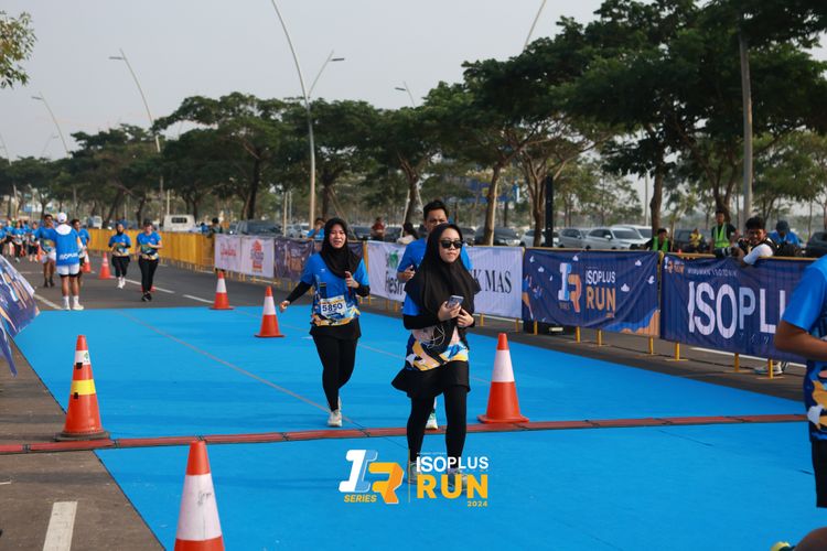 Race photo from ISOPlus Run 2024 Jakarta