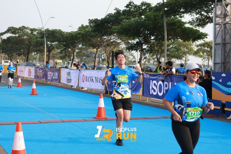 Race photo from ISOPlus Run 2024 Jakarta