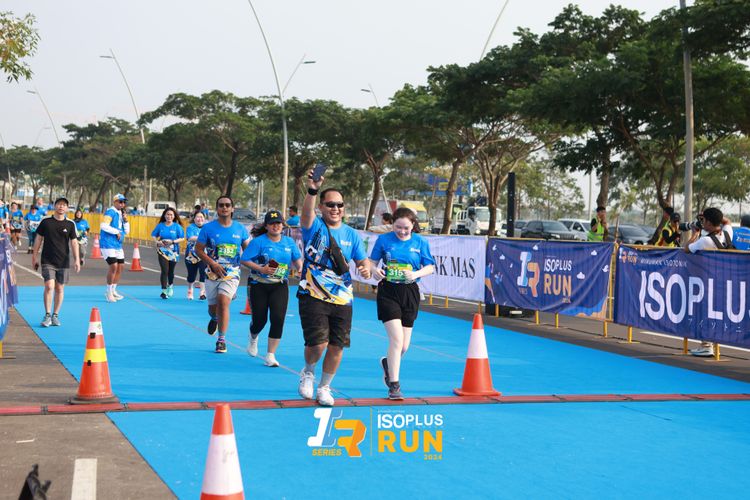 Race photo from ISOPlus Run 2024 Jakarta