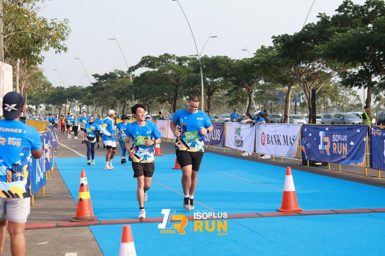 Race photo from ISOPlus Run 2024 Jakarta