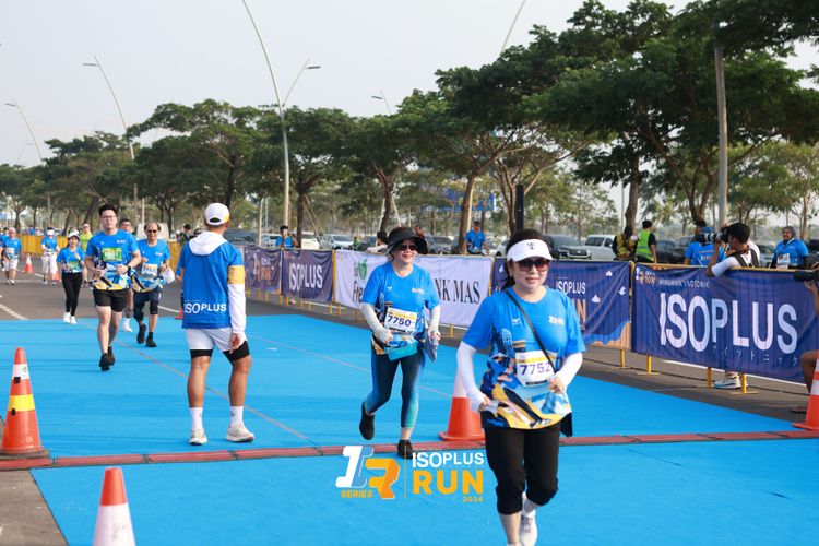 Race photo from ISOPlus Run 2024 Jakarta