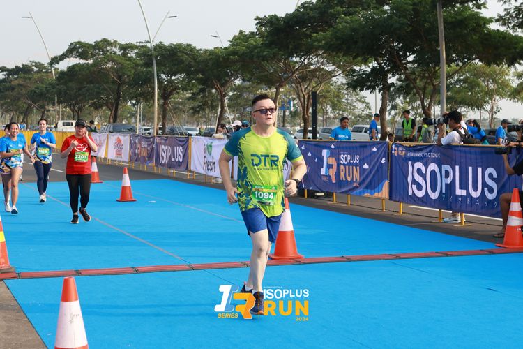 Race photo from ISOPlus Run 2024 Jakarta
