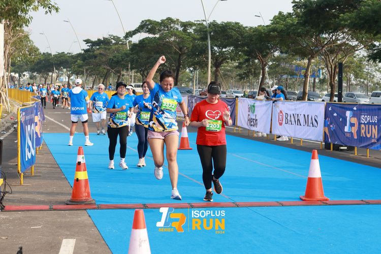 Race photo from ISOPlus Run 2024 Jakarta