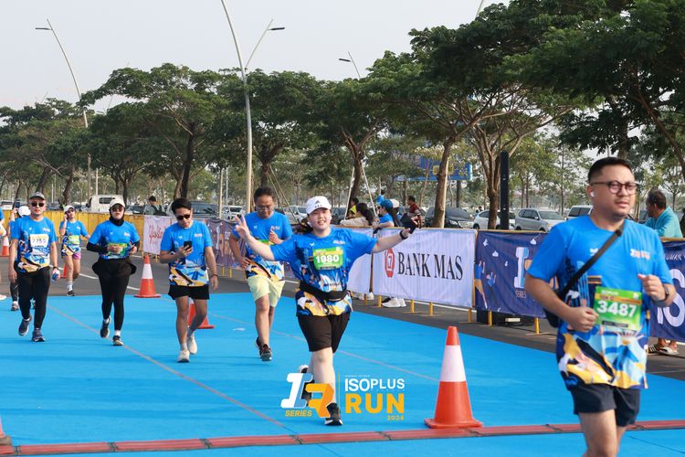 Race photo from ISOPlus Run 2024 Jakarta