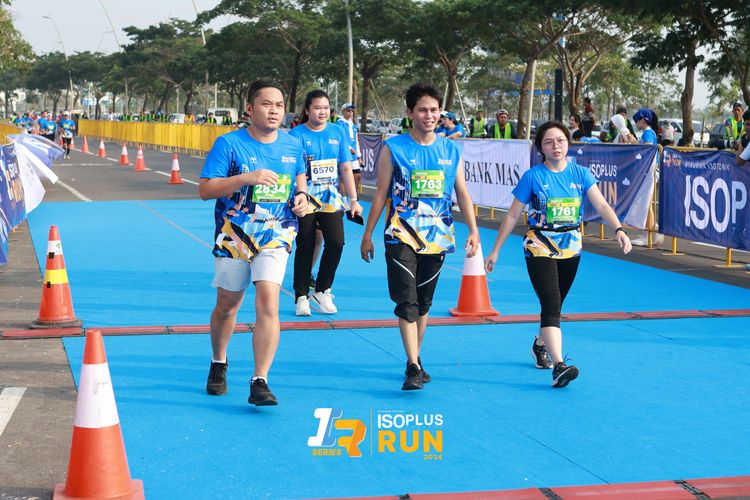 Race photo from ISOPlus Run 2024 Jakarta