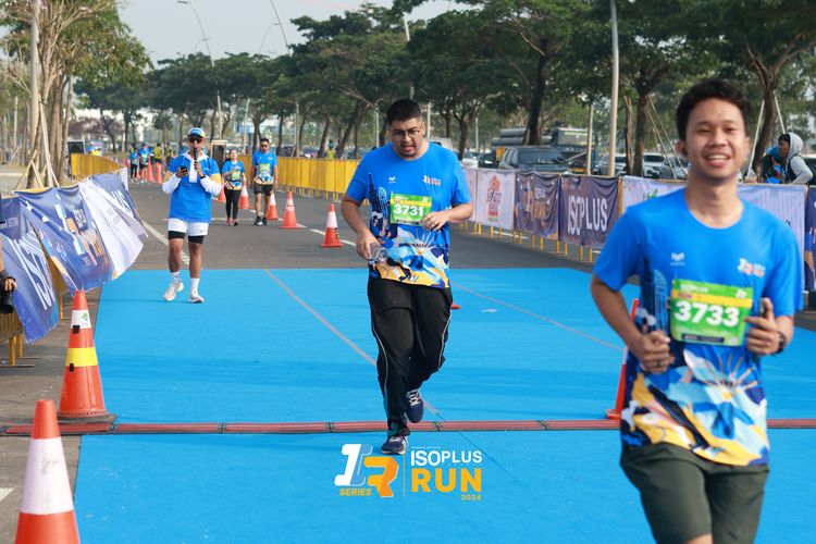 Race photo from ISOPlus Run 2024 Jakarta