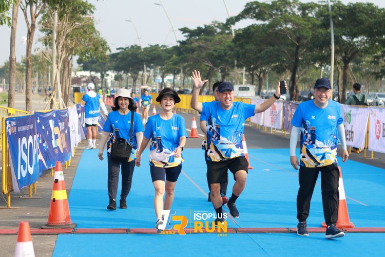 Race photo from ISOPlus Run 2024 Jakarta